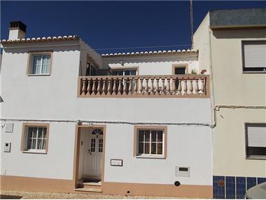 Villa / Townhouse for sale in Vila do Bispo (Faro)