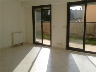 Apartment       for sale in Juan-les-Pins (Provence-Alpes-Cote d'Azur)