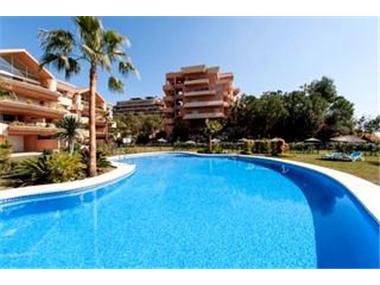 Apartment for sale in Nueva Andalucia (Andalucia)