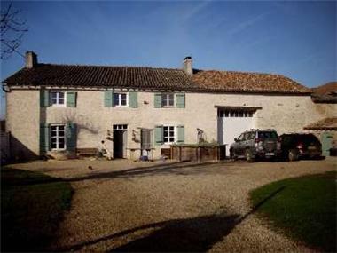 Farmhouse for sale in Rom (Poitou-Charentes)