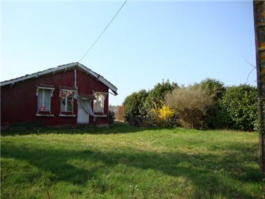 Land for sale in Montguyon (Poitou-Charentes)