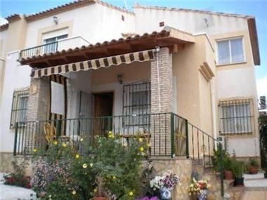 Townhouse for sale in Algorfa (Valencia)