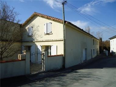 House for sale in Chef-Boutonne (Poitou-Charentes)
