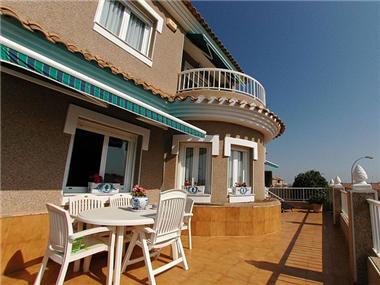 Villa / Detached for sale in Los Altos (Valencia)