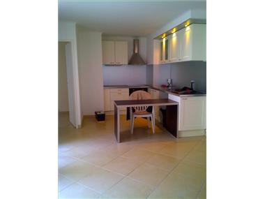 Apartment       for sale in Juan-les-Pins (Provence-Alpes-Cote d'Azur)