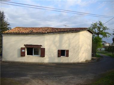 House for sale in Montguyon (Poitou-Charentes)