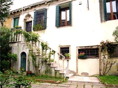 Commercial for sale in Venice