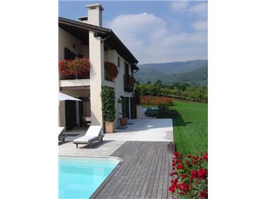 House/villa for sale in Cavaso del Tomba (Veneto)