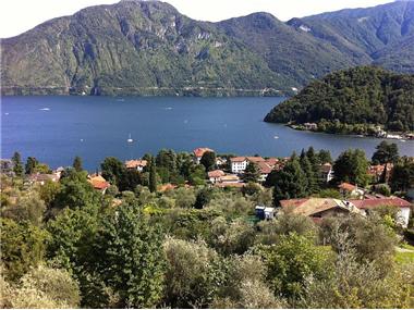 Flat/apartment for sale in Mezzegra (Regione Lombardia)