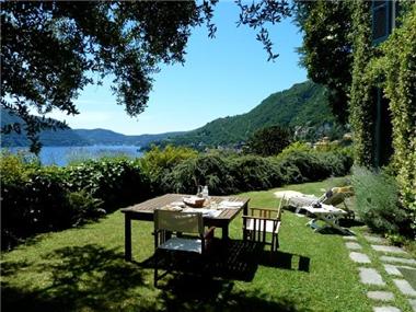 Villa for sale in Moltrasio (Regione Lombardia)