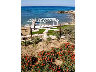 Villa for sale in Akanthou (Famagusta)