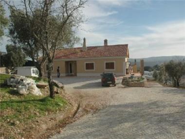 Villa for sale in Sao Bras de Alportel (Faro)