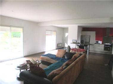 Villa for sale in Odos (Midi-Pyrenees)