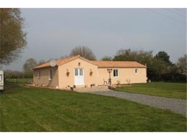 Golf Property for sale in Menigoute (Poitou-Charentes)