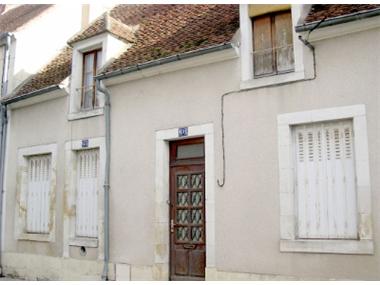 House for sale in Saint-Amand-Montrond (Region Centre)