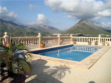 Villa / Detached for sale in Murla (Valencia)