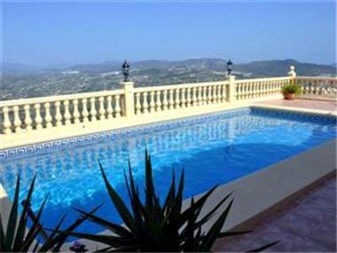 Villa for sale in Cumbre del Sol (Valencia)