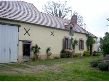 Farm for sale in Saint-Amand-Montrond