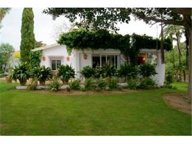 Villa for sale in Guadalmina (Andalucia)
