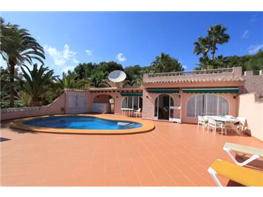 Villa for sale in Moraira (Valencia)