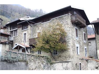 Village House for sale in Domaso (Regione Lombardia)