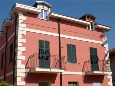 Apartment for sale in Riva Ligure (Liguria)