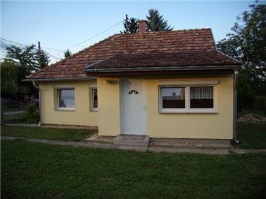 House/villa for sale in Balaton (Heves megye)