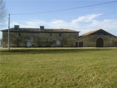 Barn for sale in Miramont-de-Guyenne (Aquitaine)