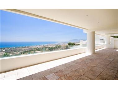 Apartment for sale in Los Monteros (Andalucia)