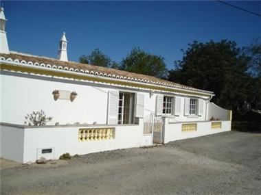 Villa for sale in Sao Bras de Alportel (Faro)