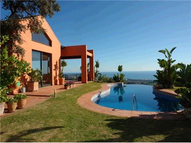House/villa for sale in Los Monteros (Andalucia)