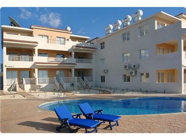 Apartment/flat for sale in Kissonerga (Paphos)