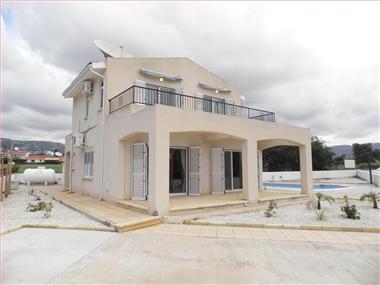 House/villa for sale in Coral Bay (Paphos)