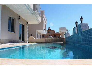 House/villa for sale in Altinkum (Aydin)
