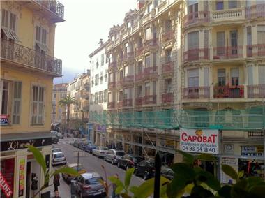 Apartment       for sale in Nice (Provence-Alpes-Cote d'Azur)