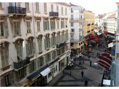 Apartment       for sale in Nice (Provence-Alpes-Cote d'Azur)