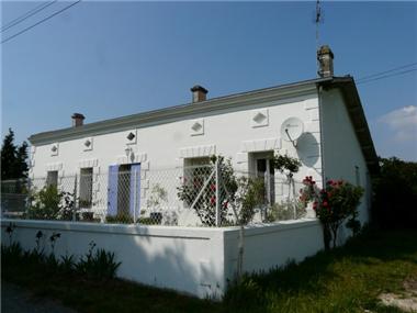 House for sale in Blaye (Aquitaine)
