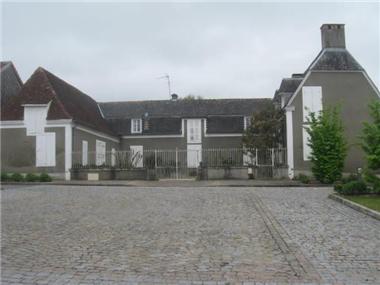Chateau for sale in Garlin (Aquitaine)