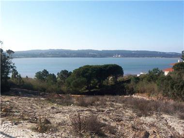 Land for sale in Caldas da Rainha (Leiria)