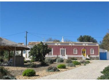 Villa for sale in Loule (Faro)