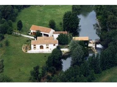 G�te for sale in Genac (Poitou-Charentes)