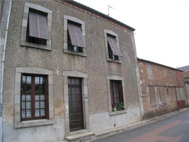 House for sale in Thouars (Poitou-Charentes)