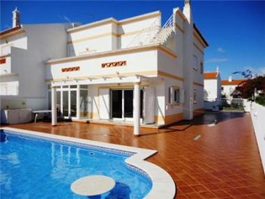 Villa for sale in Castro Marim (Faro)