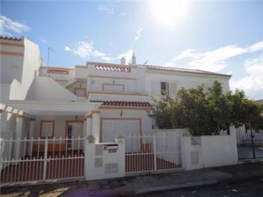 Villa for sale in Castro Marim (Faro)