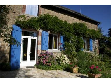 House for sale in Fougerolles-du-Plessis (Region Pays de la Loire)