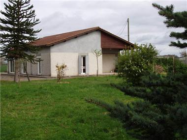 Villa for sale in Ju-Belloc (Midi-Pyrenees)