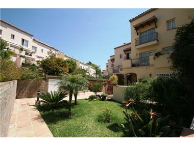 Apartment/flat for sale in Nueva Andalucia (Andalucia)