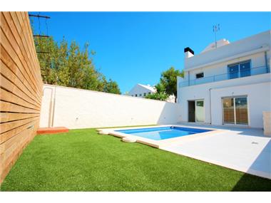 Townhouse for sale in La Bonanova (Balearic Islands)