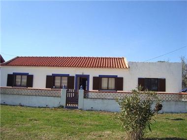 Villa / Townhouse for sale in Vale da Lama (Faro)