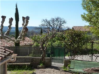 House for sale in Vitrolles-en-Luberon (Provence-Alpes-Cote d'Azur)